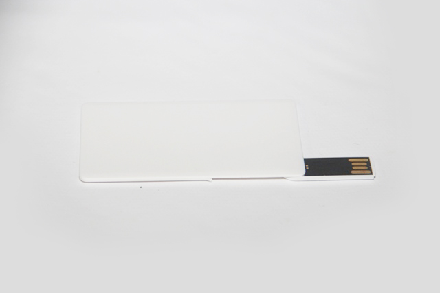 Pen card retrátil Detalhes